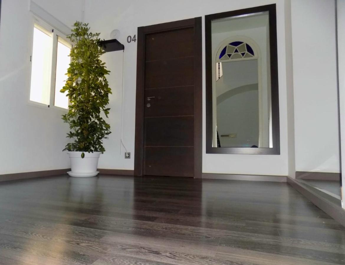 Residencia Viriato Hostel Seville Luaran gambar