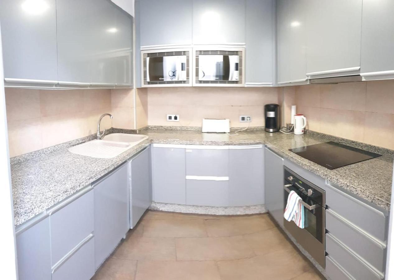 Residencia Viriato Hostel Seville Luaran gambar