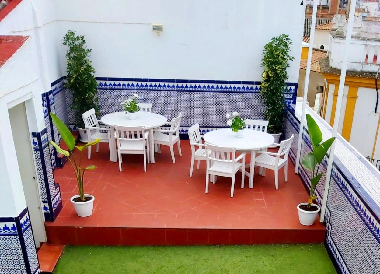 Residencia Viriato Hostel Seville Luaran gambar